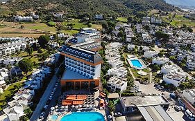 Throne Beach Resort & Spa